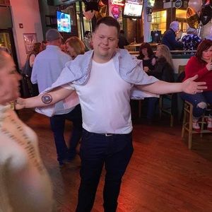 Meet your Posher, Thomas